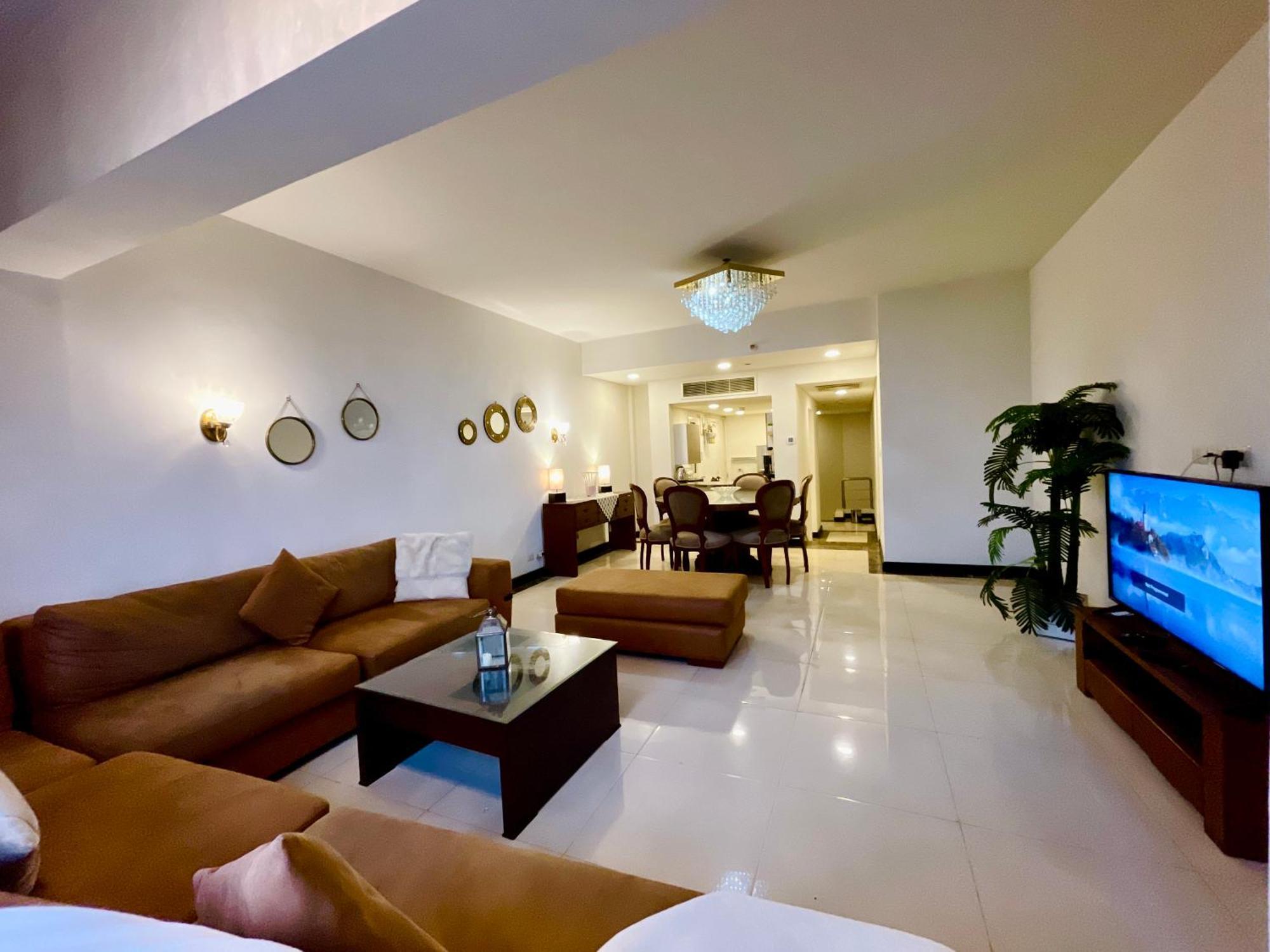 2 Bedrooms Pool View Duplex Across Park Mall Apartment Cairo
